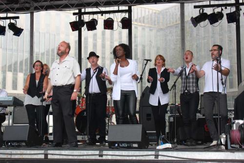 Optreden van het Soul Sound Choir op het Bijlmer gospel festival.